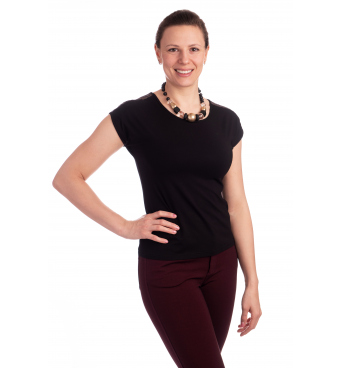 K020-252 - dámská černá halenka s aplikací