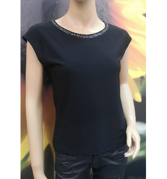 Largo - dámské černé tričko s aplikací